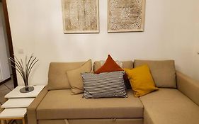 La Rocca Home, Accogliente Appartamento Ad Arona